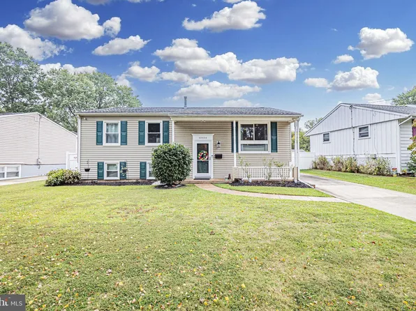 13124 Beaver Ter, Rockville, MD 20853