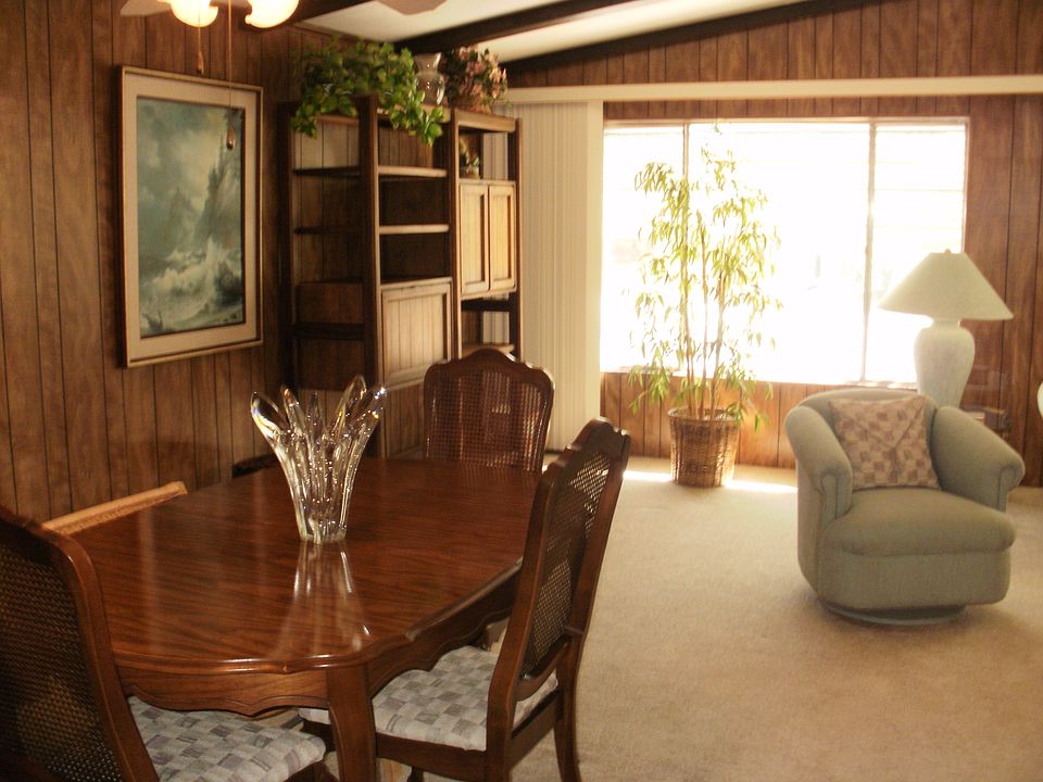Living/Dining Room Combinati