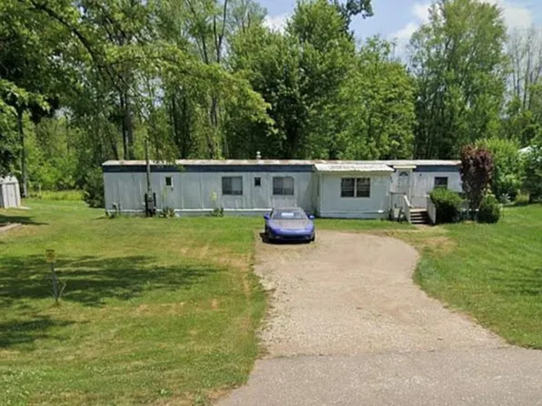 209 Blackman St, Lawrence, MI 49064