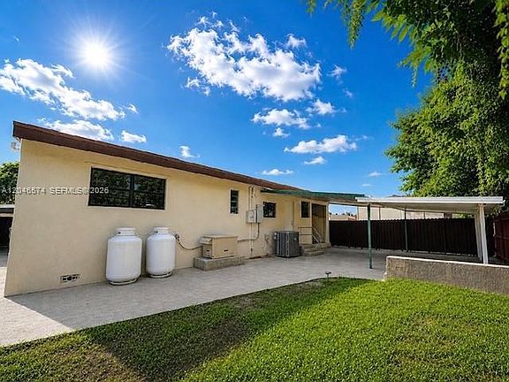 5th image of 620 NW 182nd Ter