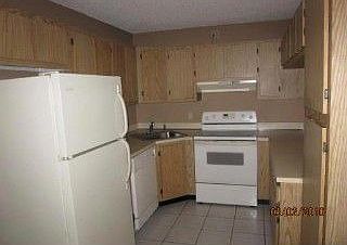 4th image of 3738 Savoy Ln APT C2