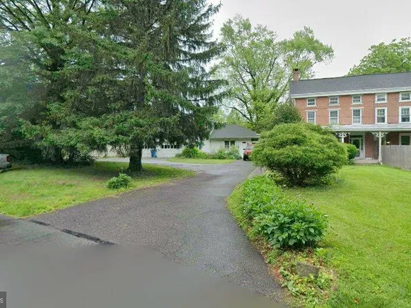 900 Homestead Ln, Ambler, PA 19002