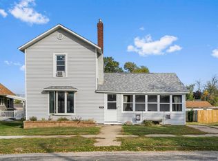 315 6th Ave, Clarence, IA 52216