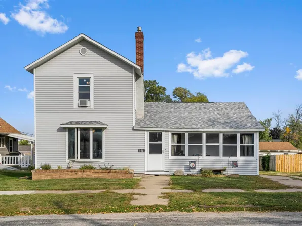 315 6th Ave, Clarence, IA 52216