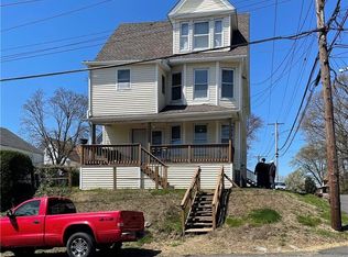 319 Horace St, Bridgeport, CT 06610