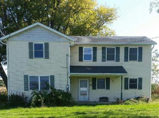 5423 N Tiger Whip Rd, Nora, IL 61059