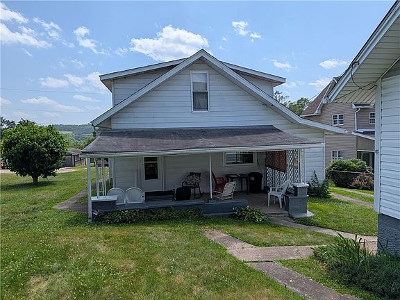 2nd image of 213 McGill Ave