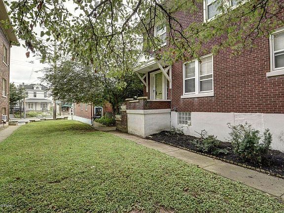 3rd image of 1940 Maplewood Pl #1