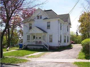 138 Stuart Ave, Newark, NY 14513