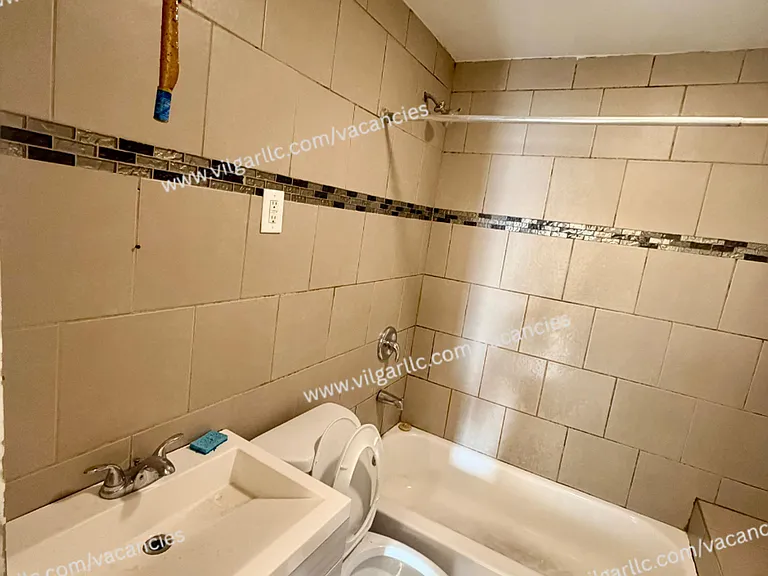 809 Pierce St — Photo 11
