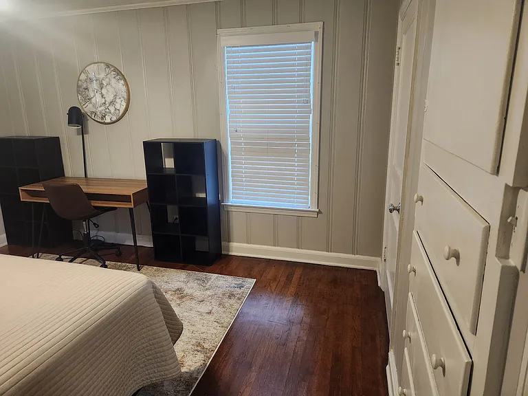 151 S Green St #3 — Photo 5