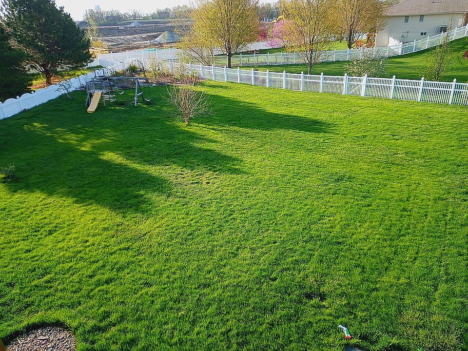 2nd image of 20905 Schofield Cir