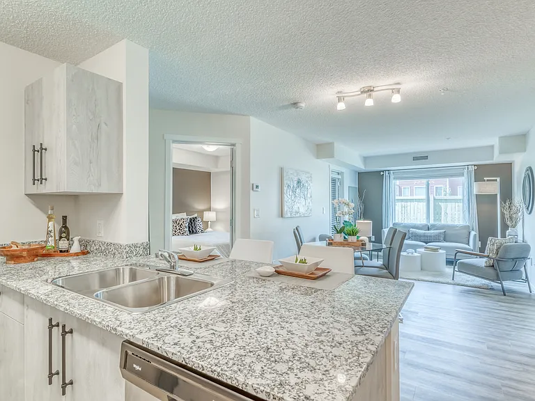 25 Clydesdale Ave — Photo 37