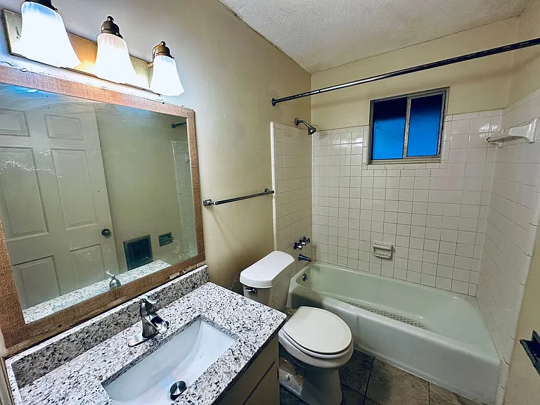3336 Pinewood Ave — Photo 9