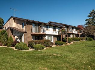 317 Cheviot Chase UNIT 1, Waukesha, WI 53188