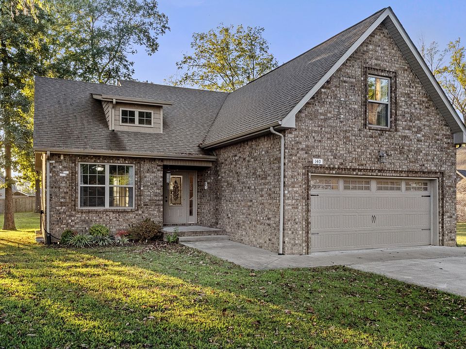 1st image of 140 Irish Oaks Dr