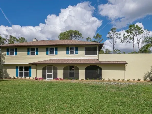 5715 Copper Leaf Ln, Naples, FL 34116