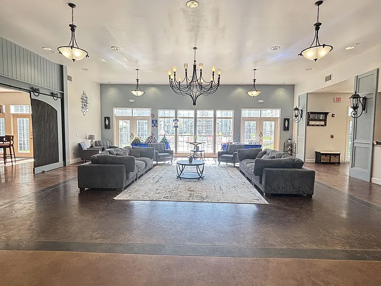 The Grand at Pine Ridge — Photo 11