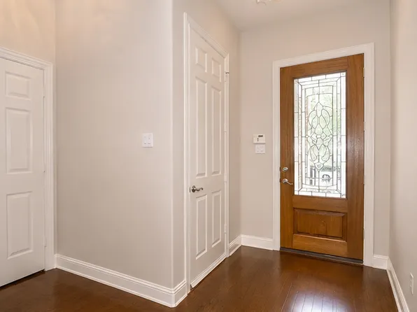 5823 Lewis St, Dallas, TX 75206