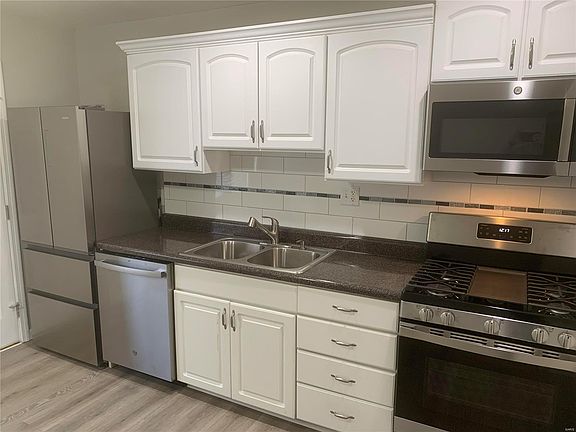 2nd image of 2265 Montagne Dr