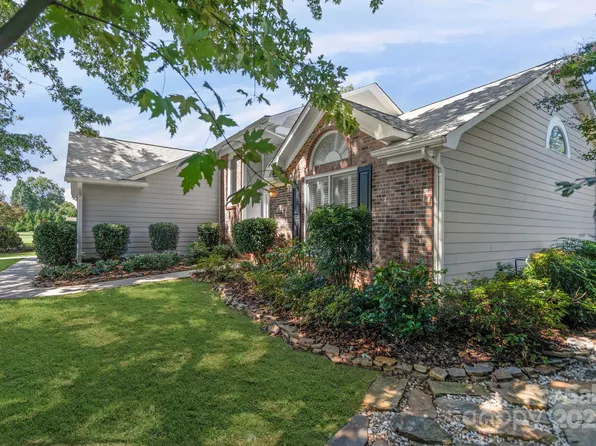 728 Langtree Rd, Mooresville, NC 28117