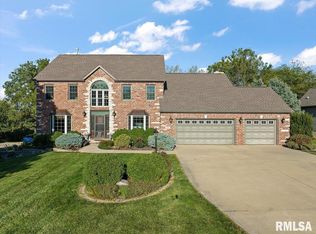 609 Mayfair Ct, Metamora, IL