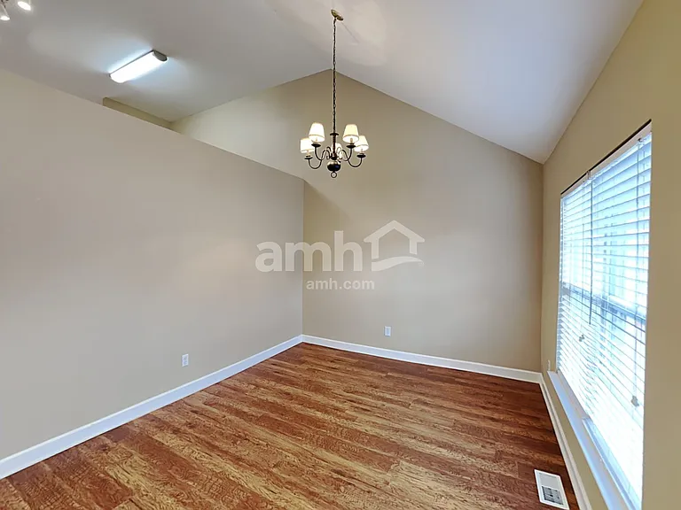 1041 Secretariat Dr — Photo 6