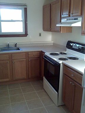 2nd image of 25 Cross St APT 7