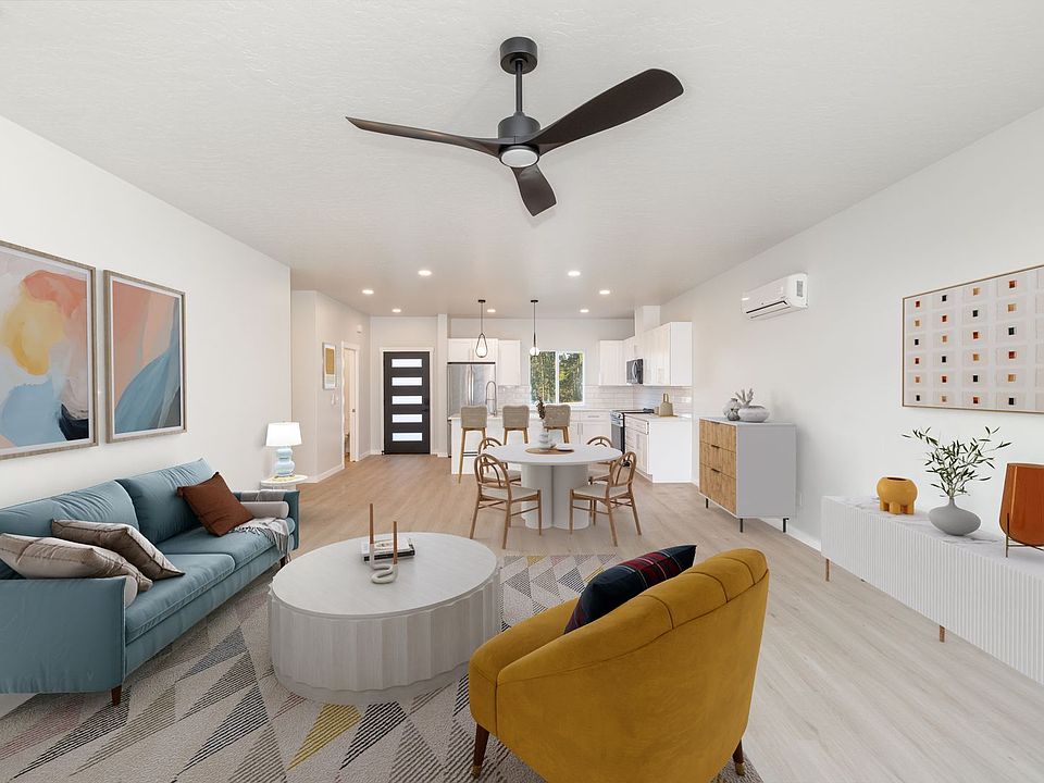 1st image of 4511 E Longfellow Ave #B