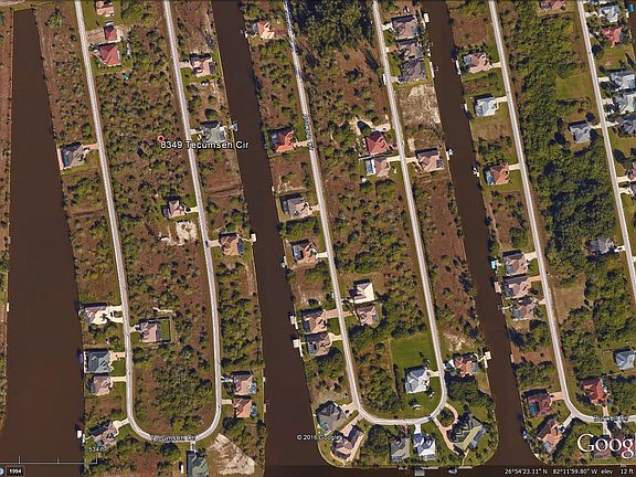 3rd image of 8349 Tecumseh Cir