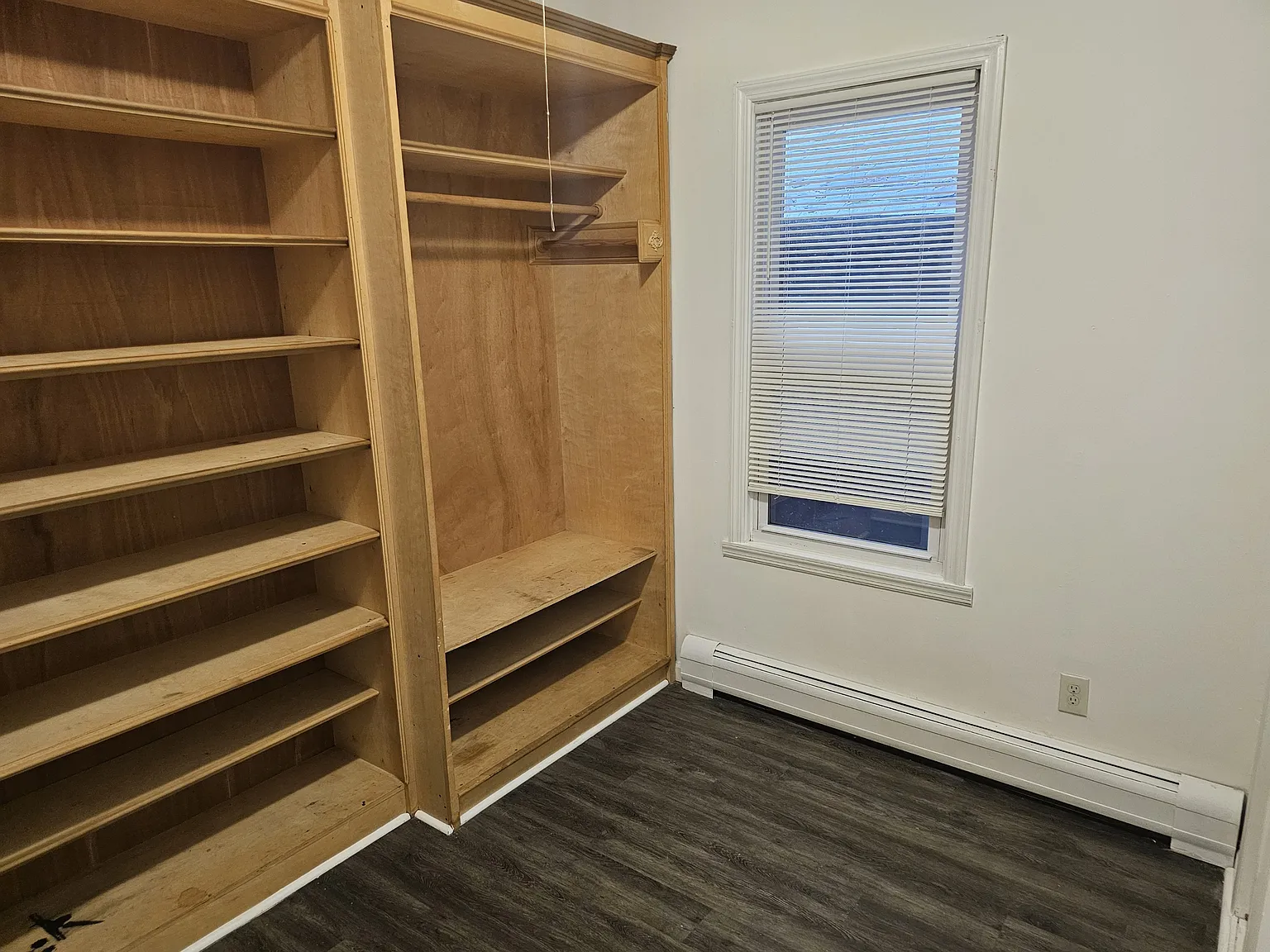31 Parker Ave - 1R — Photo 4