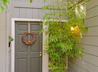 1009 Captains Ct, Santa Cruz, CA 95062