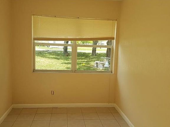 5th image of 1214 N 58th Ave