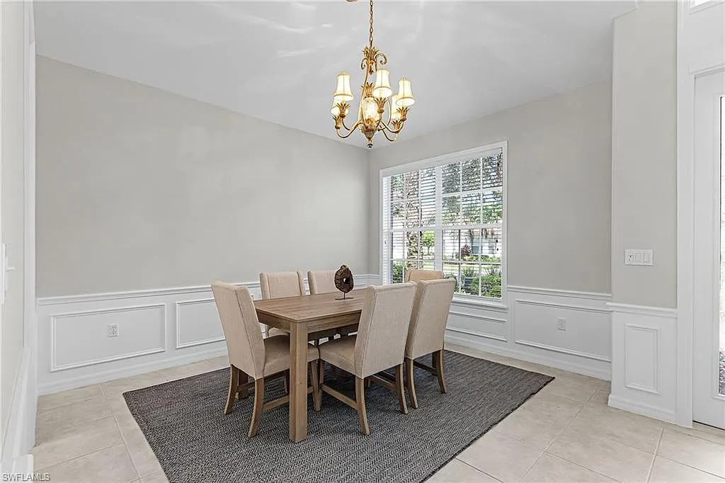 3 bed, 3.0 bath, 2100 sqft, $5,950 — Photo 4