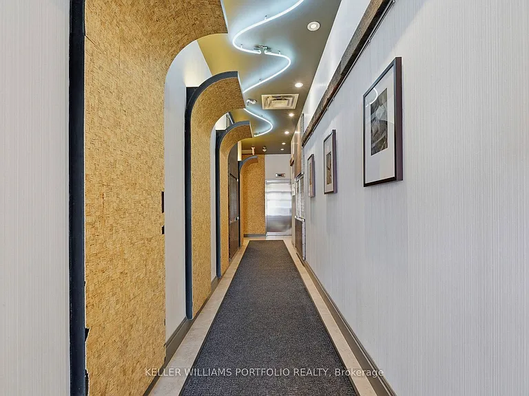 569 King St E #407 — Photo 33