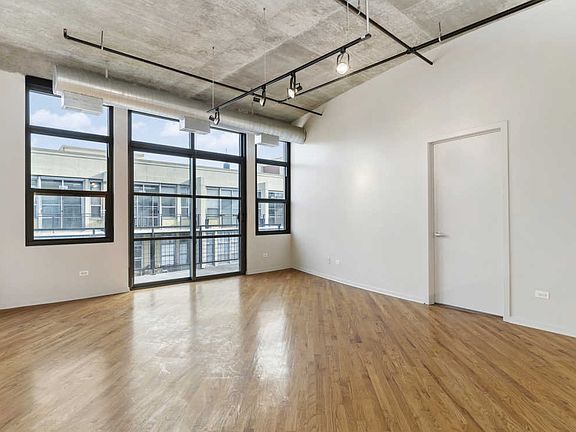 2nd image of 900 N Kingsbury St APT 1127