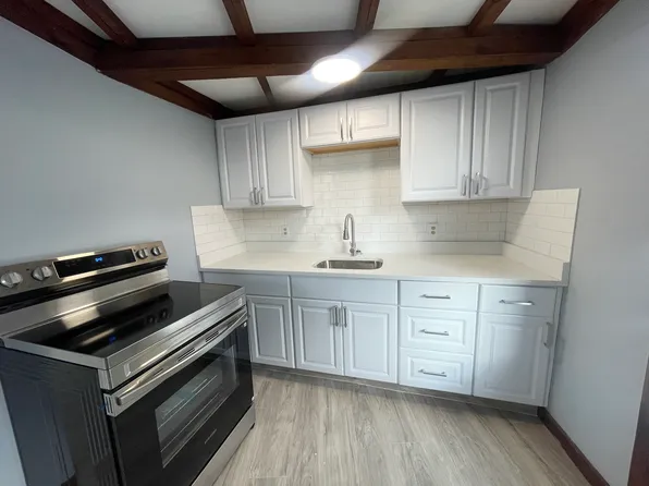 16 Oriole St APT 3, Gardner, MA 01440