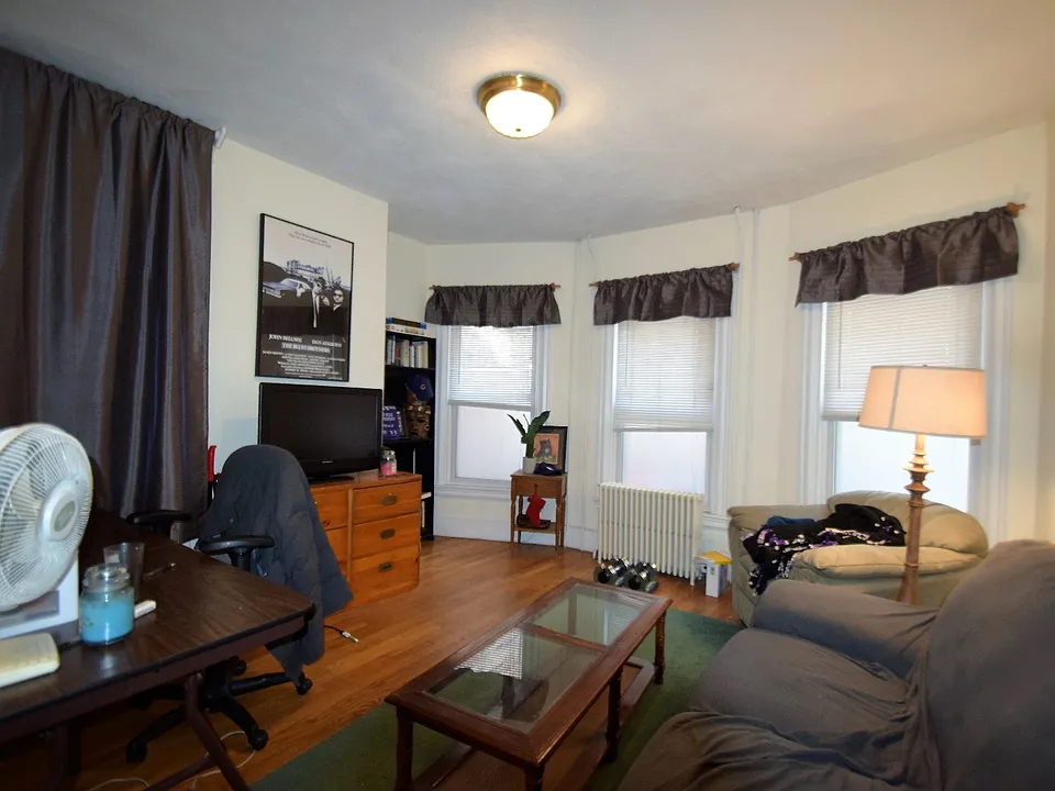 35 Harvard St #A
