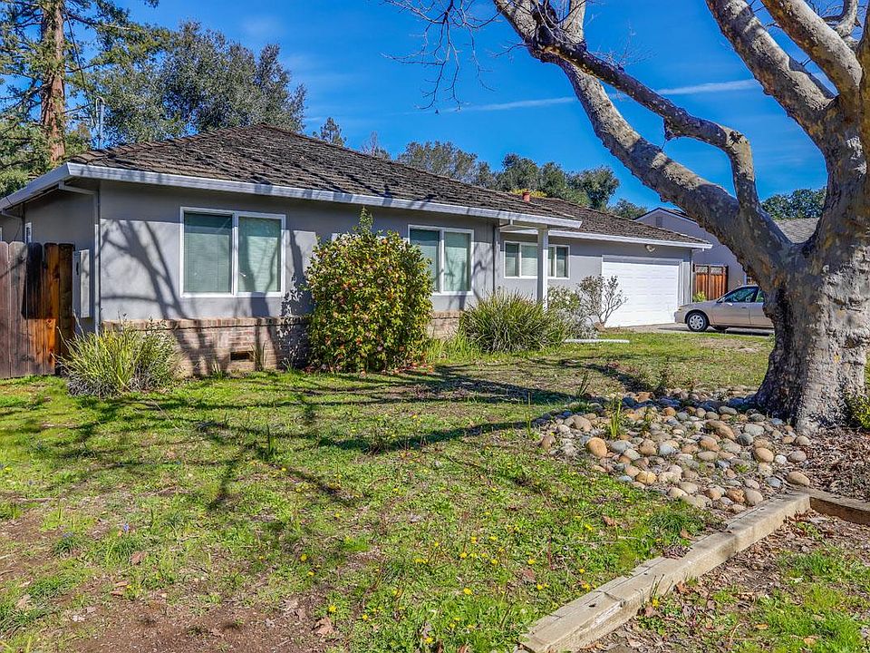 1st image of 677 Arboleda Dr