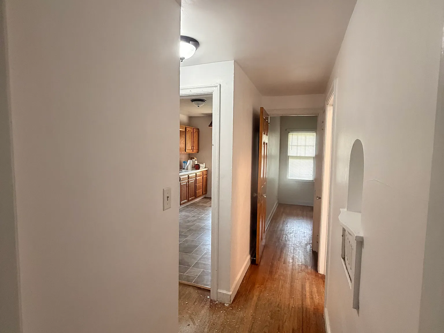 2 bed, 1500 sqft, $1,600 — Photo 2
