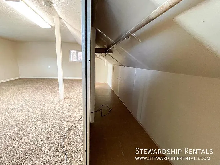 942 E 18th Ave #15 — Photo 13