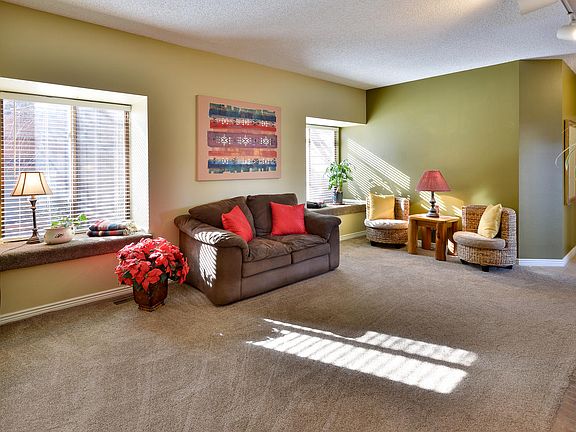 3rd image of 5043 Sunsuite Trl