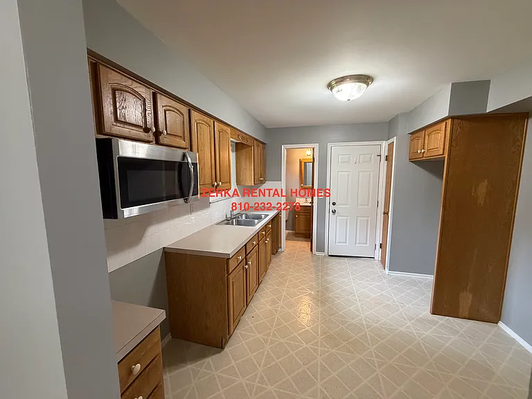 6316 Calkins Rd — Photo 6