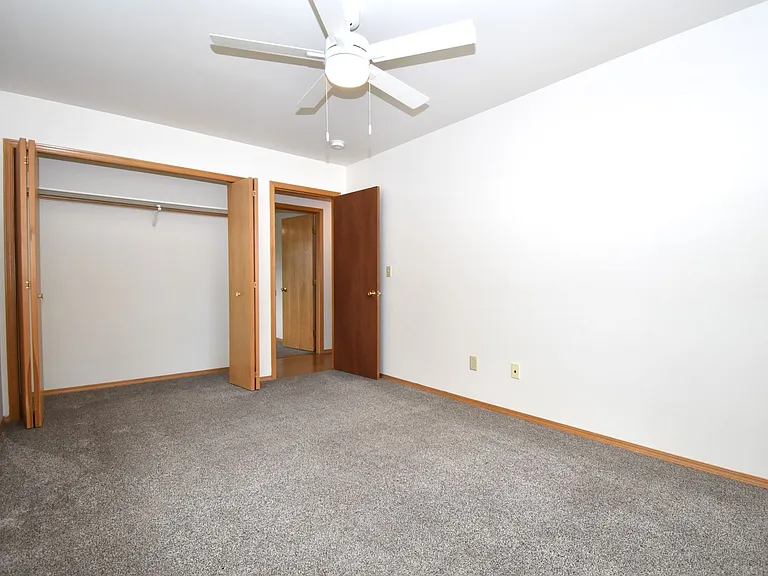 8 Michael Grove Ave #14 — Photo 15