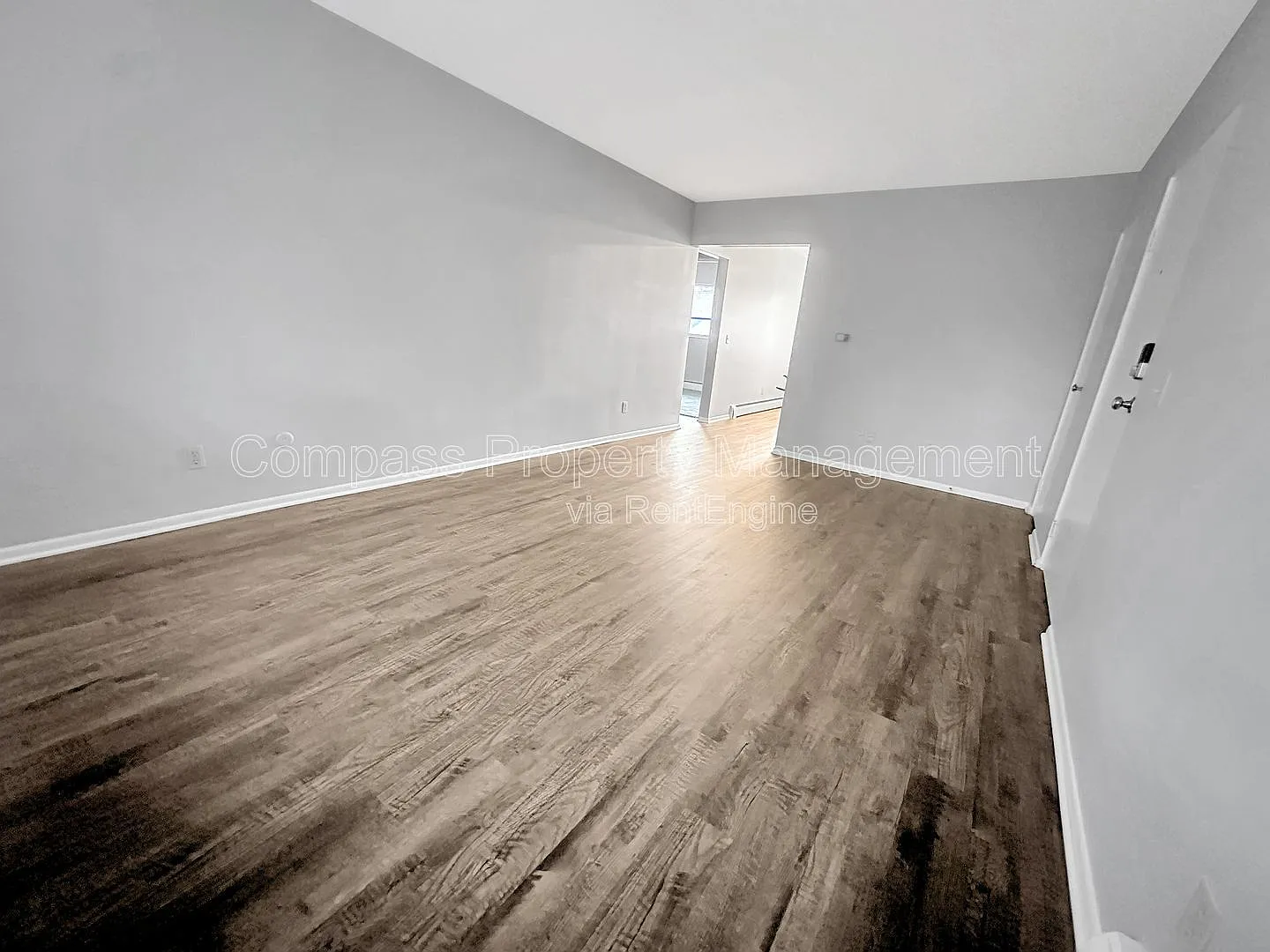 2 bed, 1.0 bath, 776 sqft, $895 — Photo 4