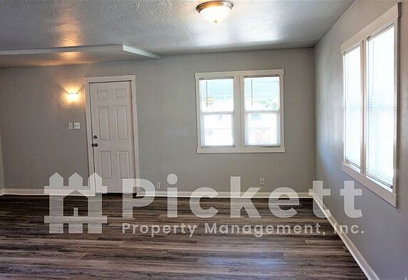 2nd image of 926 Pleasant Ave #B