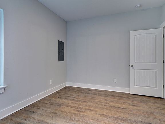 2nd image of 228A Curry Dr