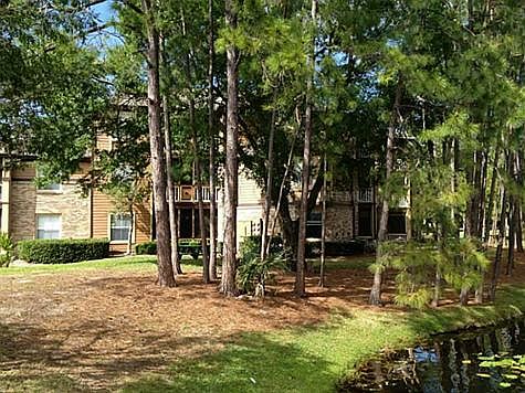 4th image of 470 S Pin Oak 104 Pl
