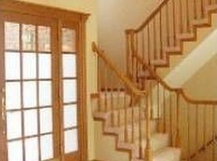 30586 Fox Club Dr, Farmington Hills, MI