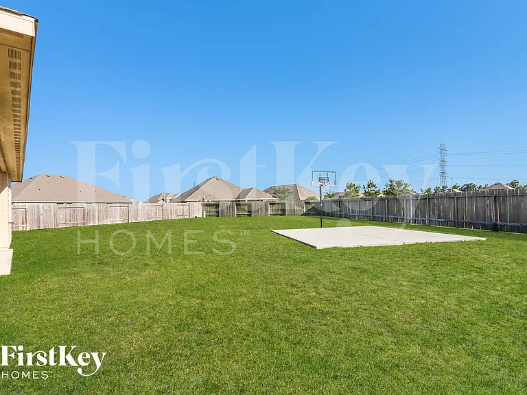 28008 Langsdale Ct — Photo 15